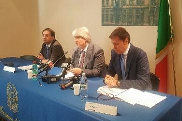 Conferenza stampa rapporto vigilanza2016