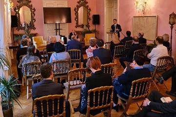 Orlando Bucarest Terzo Settore360x240